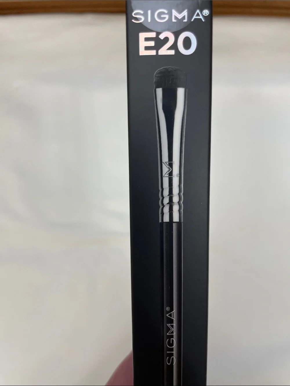 Sigma Beauty E20 Short Shader Brush —NWT